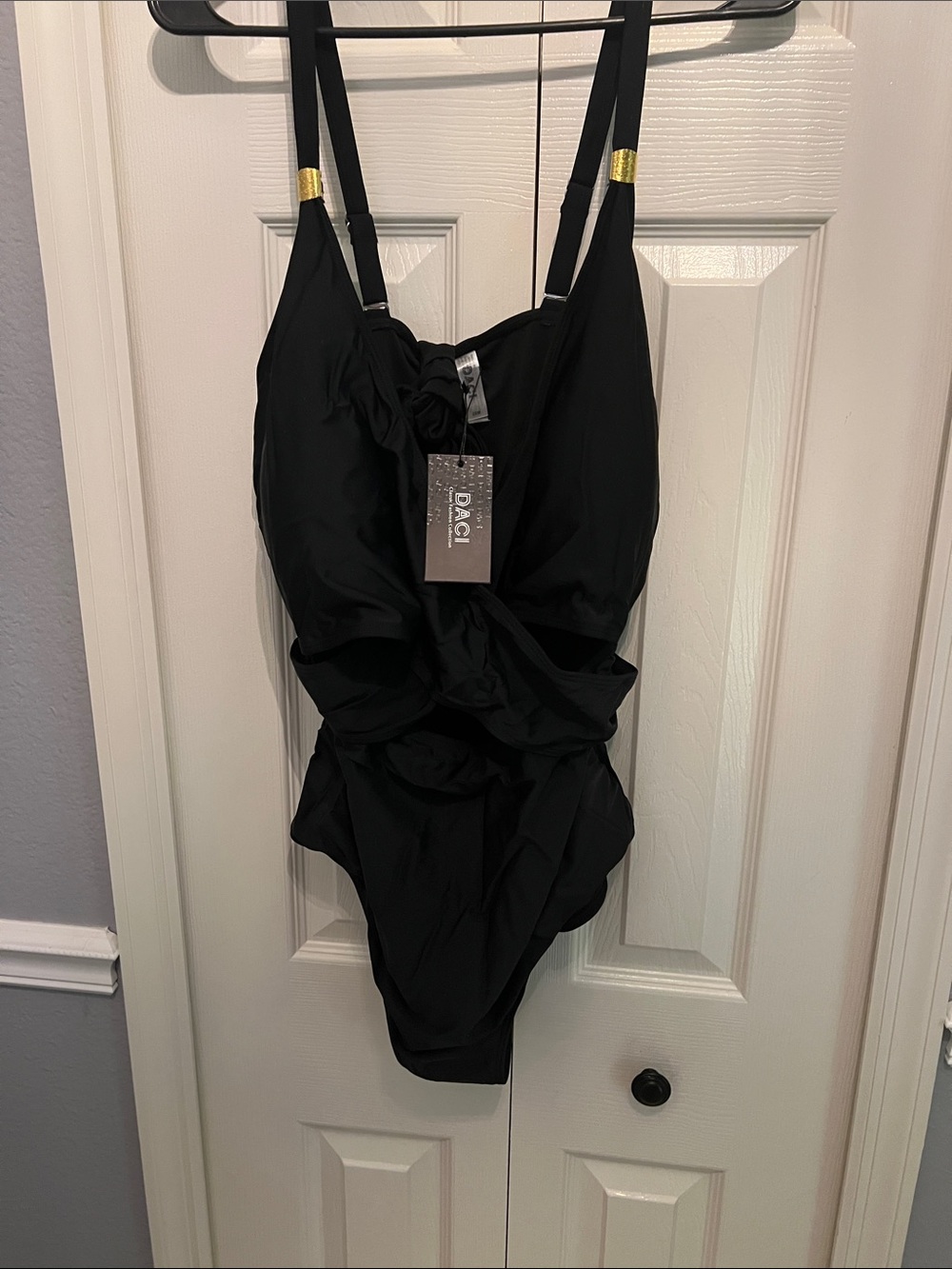 Dagi Black Twist-Detail One-Piece Swimsuit